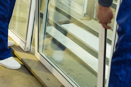 Commercial Glass Repair Technician in Belle Glade, FL